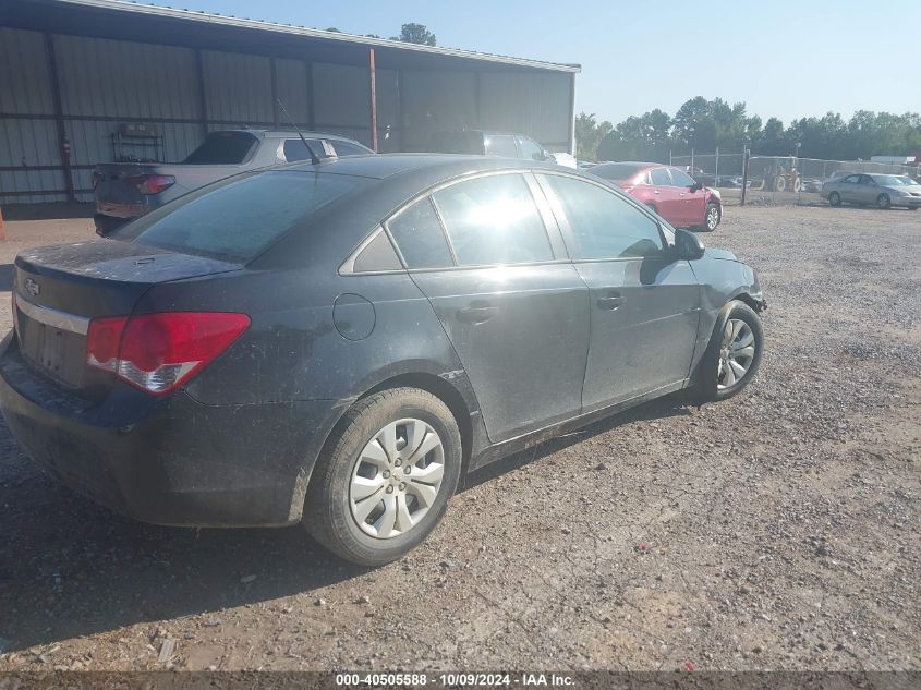 VIN 1G1PA5SHXE7173477 2014 Chevrolet Cruze, Ls Auto no.4