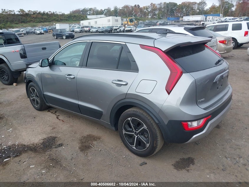 VIN KNDCR3LE0P5062572 2023 KIA NIRO EX