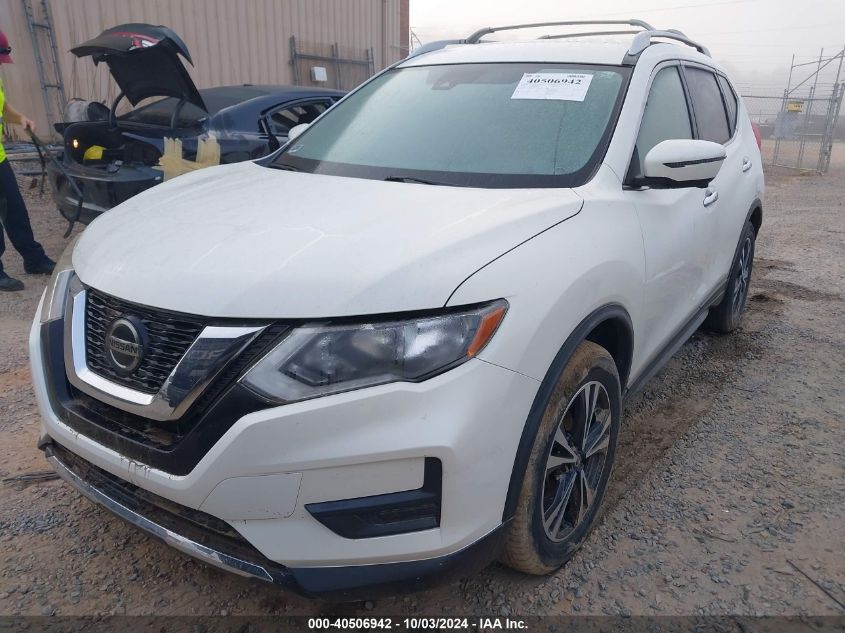 JN8AT2MV6KW387509 2019 NISSAN ROGUE - Image 2