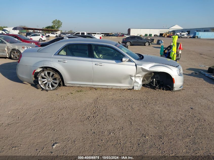 2C3CCAAGXKH667179 2019 Chrysler 300 Touring L