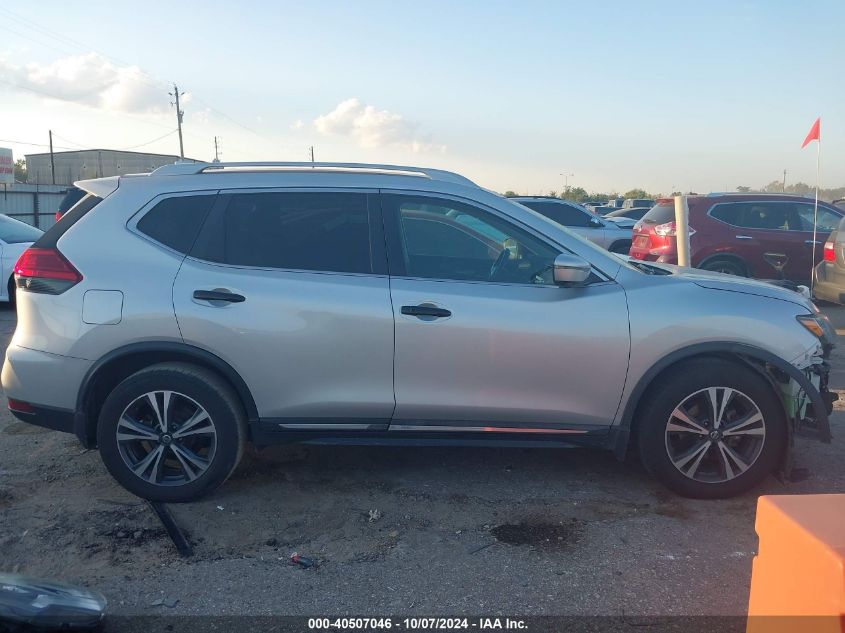 5N1AT2MT4HC878256 2017 Nissan Rogue Sl