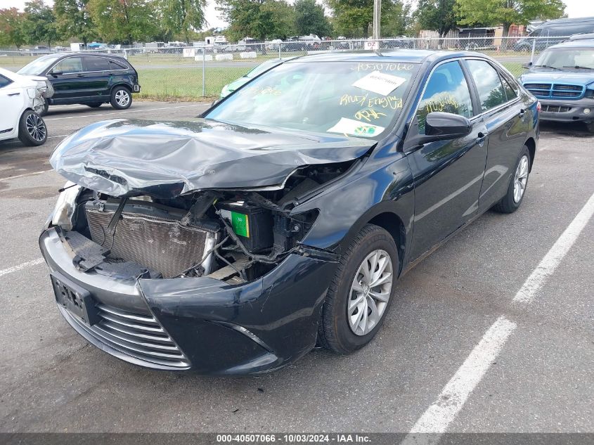 4T1BF1FK5GU604499 2016 TOYOTA CAMRY - Image 2