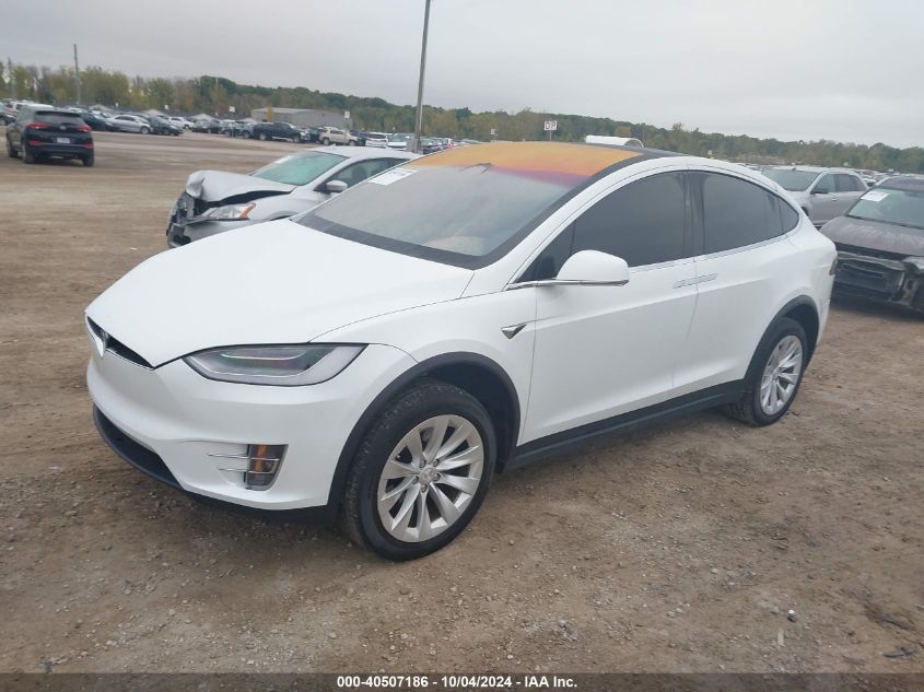 5YJXCBE27LF233892 2020 TESLA MODEL X - Image 2