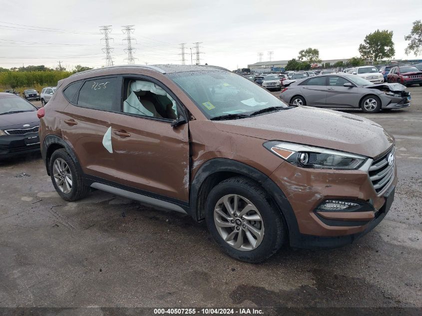 KM8J3CA43HU427574 2017 Hyundai Tucson Se Plus