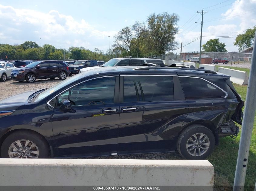 5TDJRKECXNS090951 2022 Toyota Sienna Xle