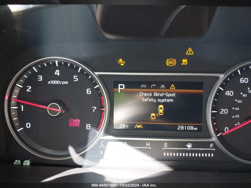 VIN 5XYRL4LC4NG124043 2022 KIA SORENTO S