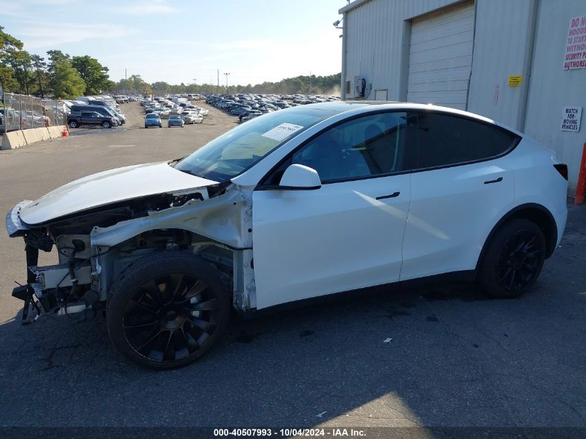 VIN 7SAYGDEE8PA061201 2023 Tesla Model Y, Awd/Long... no.2