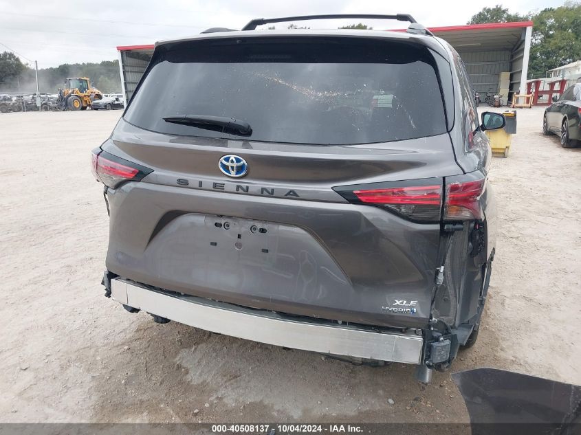 5TDYRKEC2NS128798 2022 Toyota Sienna Xle