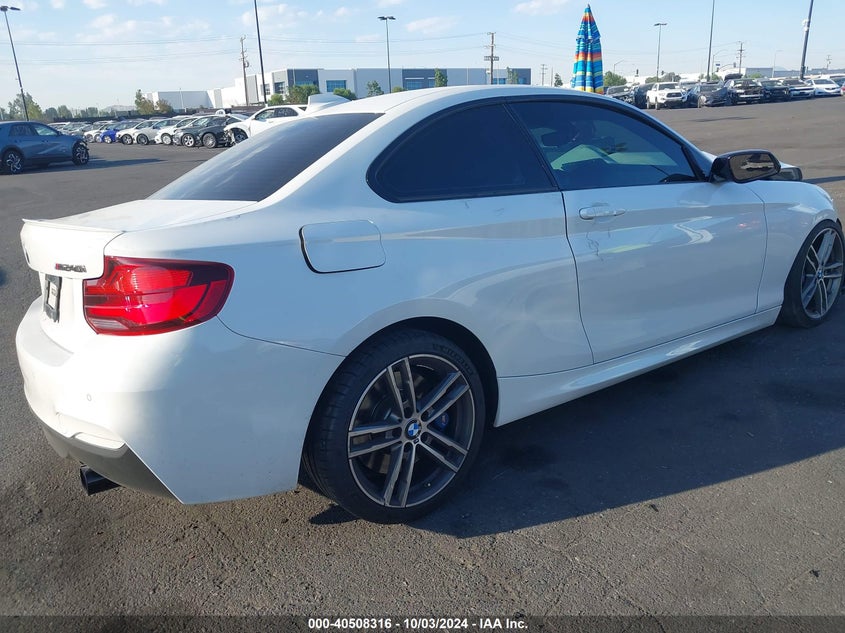 VIN WBA2J5C00L7E30282 2020 BMW M240I