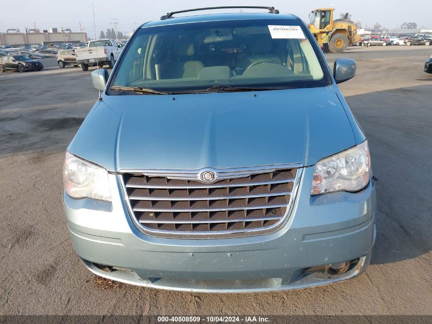 2A4RR5D15AR320042 2010 Chrysler Town & Country Touring