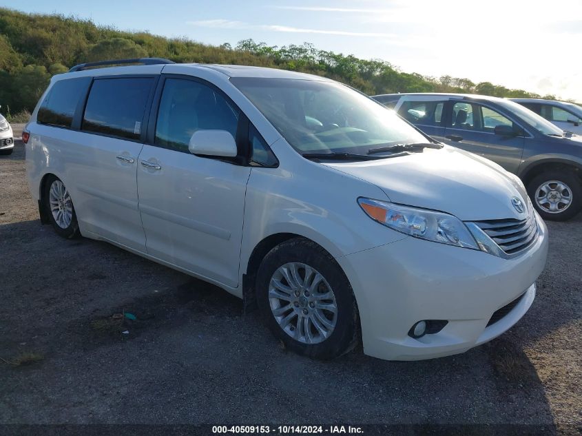 2017 TOYOTA SIENNA