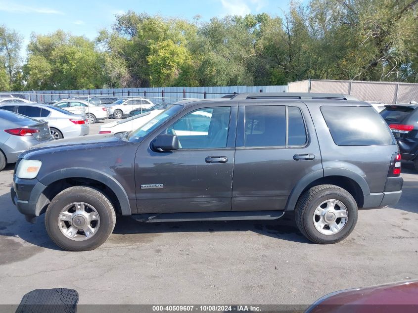 1FMEU73E17UA88744 2007 Ford Explorer Xlt