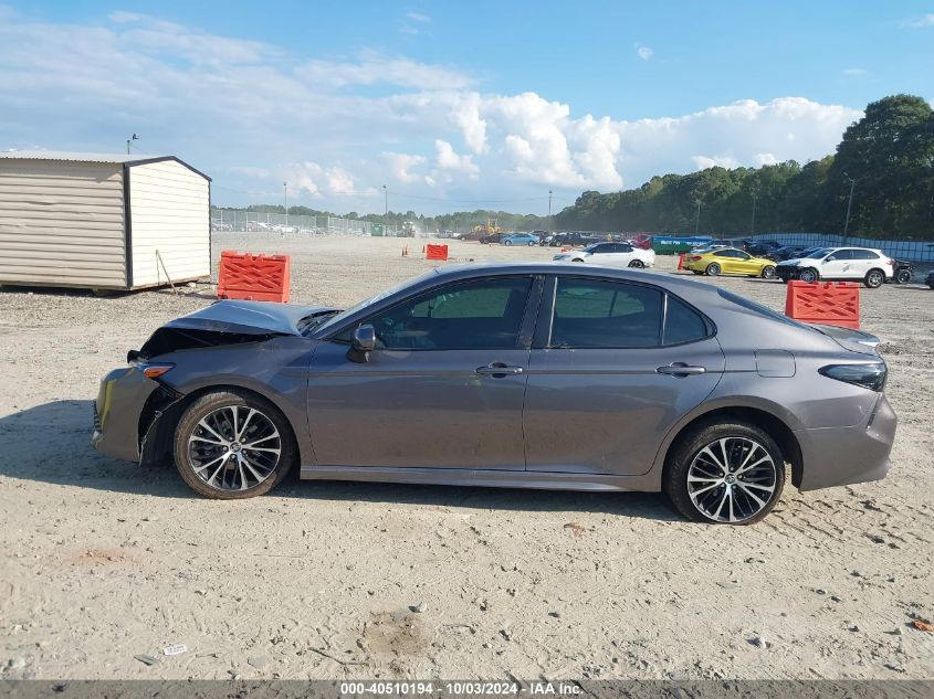 4T1B11HK7JU671723 2018 Toyota Camry Se