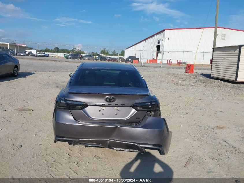 4T1B11HK7JU671723 2018 Toyota Camry Se