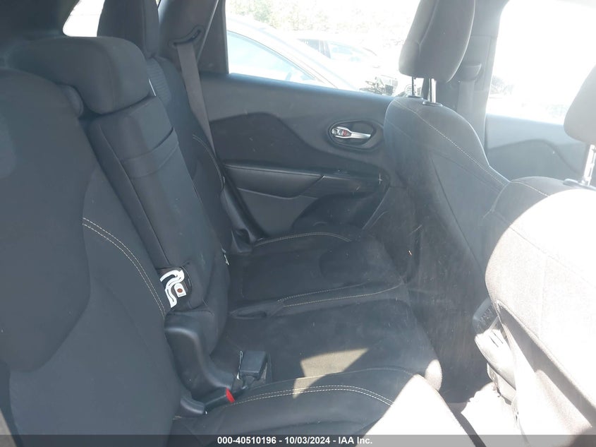 1C4PJLCSXFW793629 2015 Jeep Cherokee Latitude