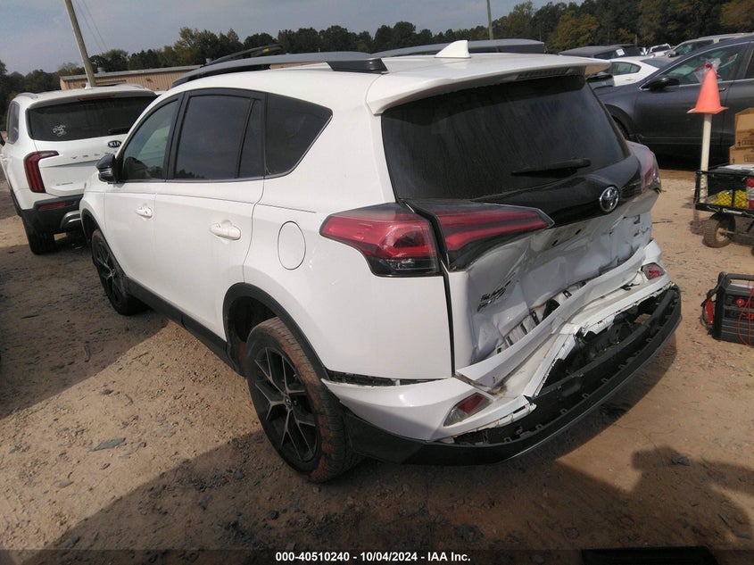 VIN JTMNFREV7JD118750 2018 TOYOTA RAV4 SE