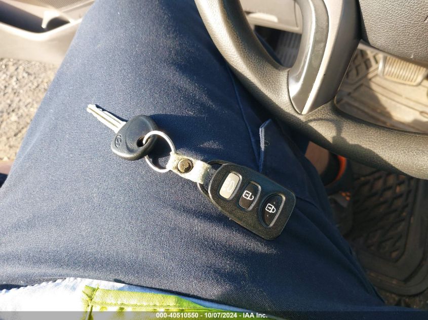 5NPDH4AE1DH216332 2013 Hyundai Elantra Gls