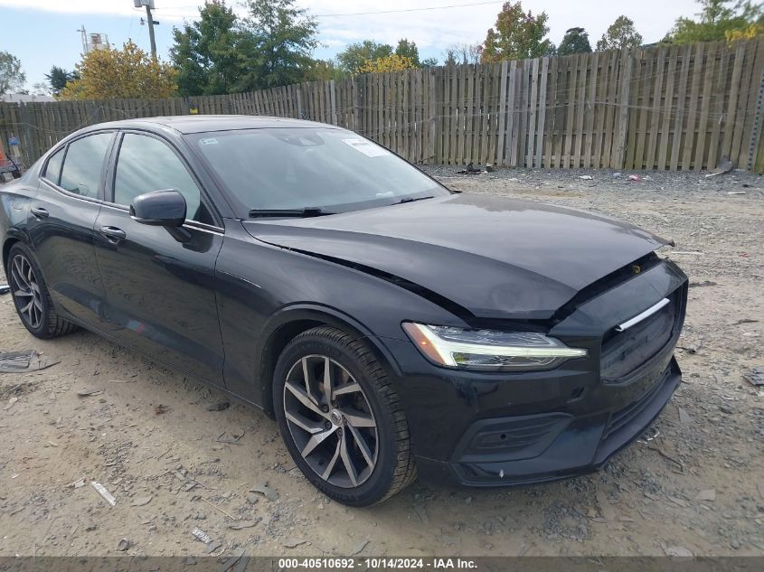 2019 Volvo S60 T6 Momentum VIN: 7JRA22TK6KG018330 Lot: 40510692