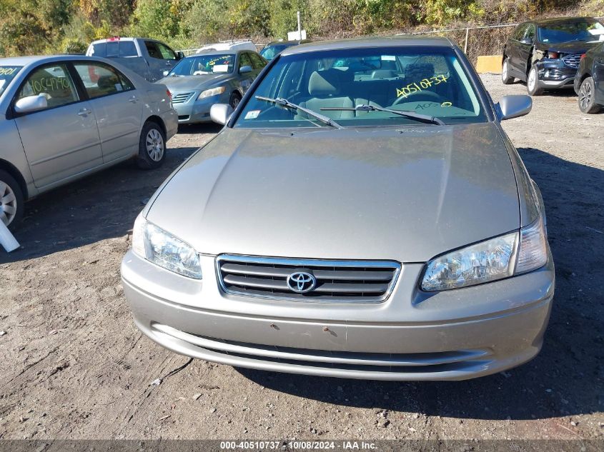 2000 Toyota Camry Le VIN: 4T1BG22K9YU669575 Lot: 40510737