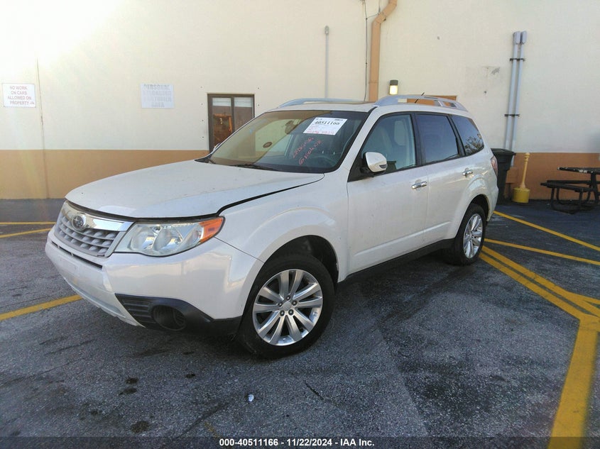 Vin: jf2shahc6ch455173, lot: 40999894, subaru forester 2.5x touring 20122