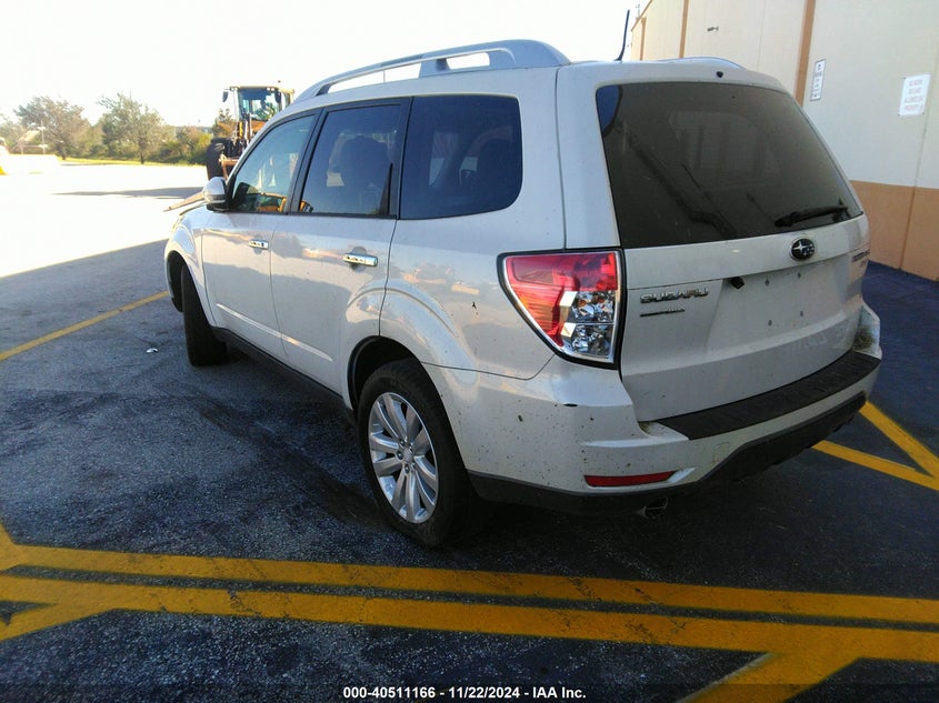 Vin: jf2shahc6ch455173, lot: 40999894, subaru forester 2.5x touring 20123