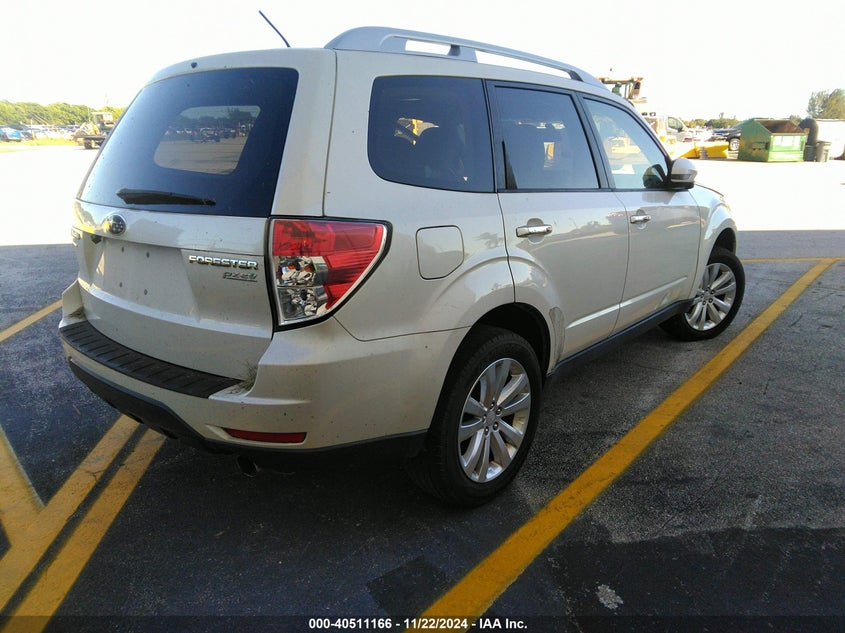 Vin: jf2shahc6ch455173, lot: 40999894, subaru forester 2.5x touring 20124
