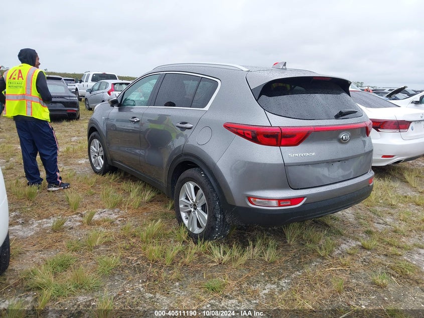 VIN KNDPMCAC5J7438745 2018 KIA SPORTAGE LX