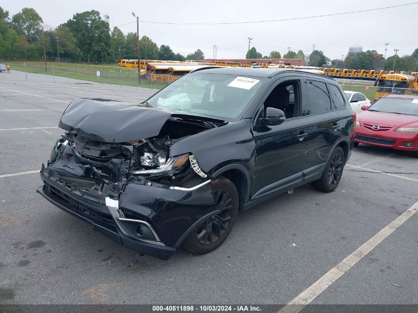 JA4AD3A38JZ030924 2018 MITSUBISHI OUTLANDER - Image 2