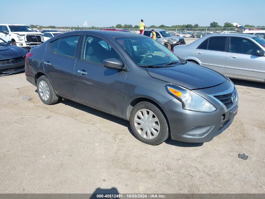 VIN 3N1CN7AP0JL811050 2018 Nissan Versa, 1.6 SV no.1