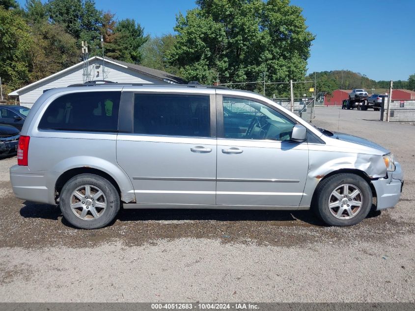 2A4RR5D16AR206504 2010 Chrysler Town & Country Touring