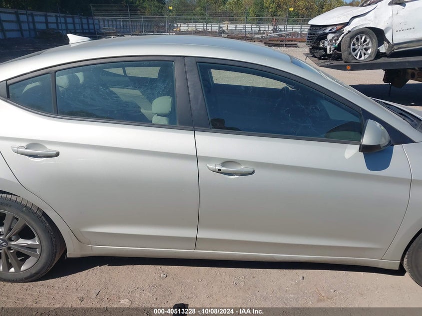 5NPD84LF7HH025655 2017 Hyundai Elantra Se