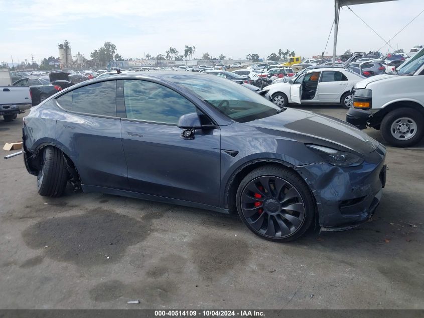 2022 Tesla Model Y Performance Dual Motor All-Wheel Drive VIN: 7SAYGDEF8NF557513 Lot: 40514109