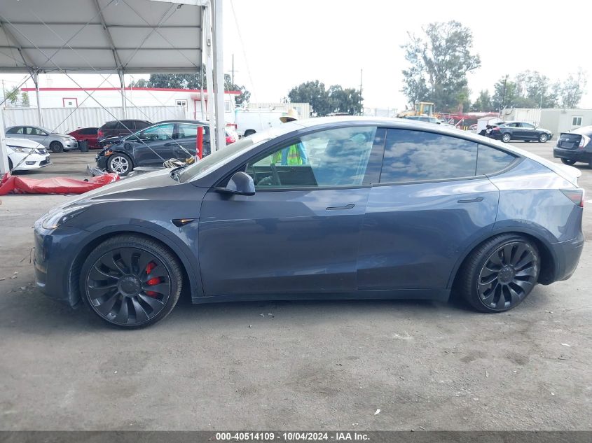 2022 Tesla Model Y Performance Dual Motor All-Wheel Drive VIN: 7SAYGDEF8NF557513 Lot: 40514109