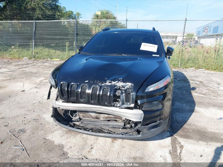 1C4PJLCB4JD587422 2018 Jeep Cherokee Latitude