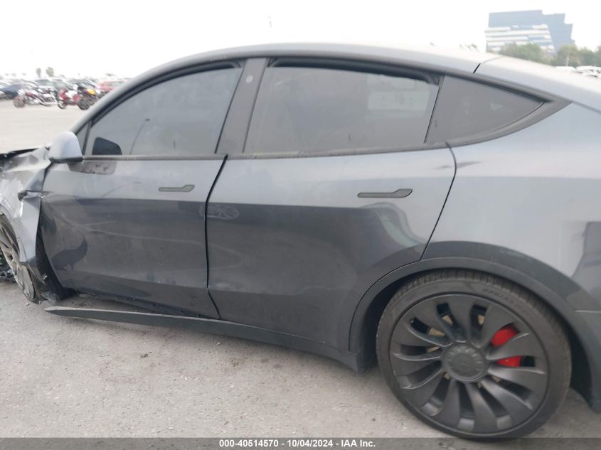 2022 Tesla Model Y Performance Dual Motor All-Wheel Drive VIN: 7SAYGDEF6NF404581 Lot: 40514570