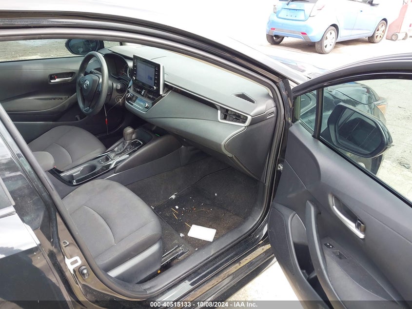 VIN 5YFEPMAE4MP264210 2021 TOYOTA COROLLA LE