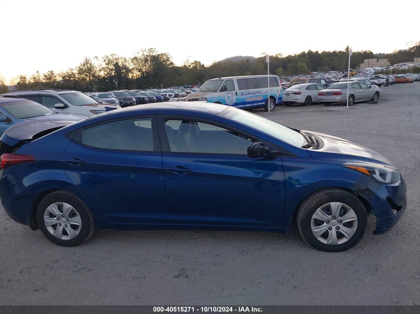 5NPDH4AE3GH782156 2016 Hyundai Elantra Se