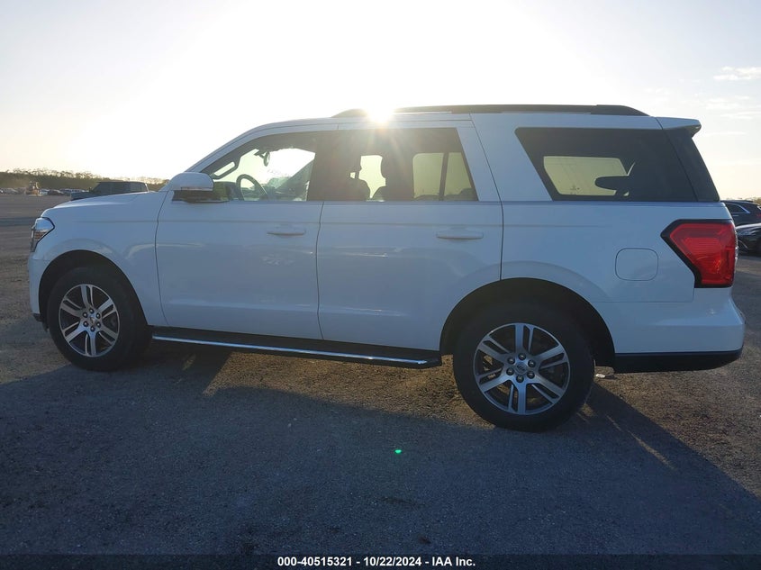 VIN 1FMJU1HT4NEA46319 2022 FORD EXPEDITION XLT
