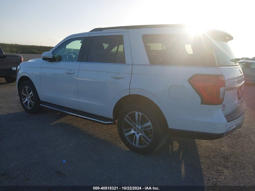 VIN 1FMJU1HT4NEA46319 2022 FORD EXPEDITION XLT