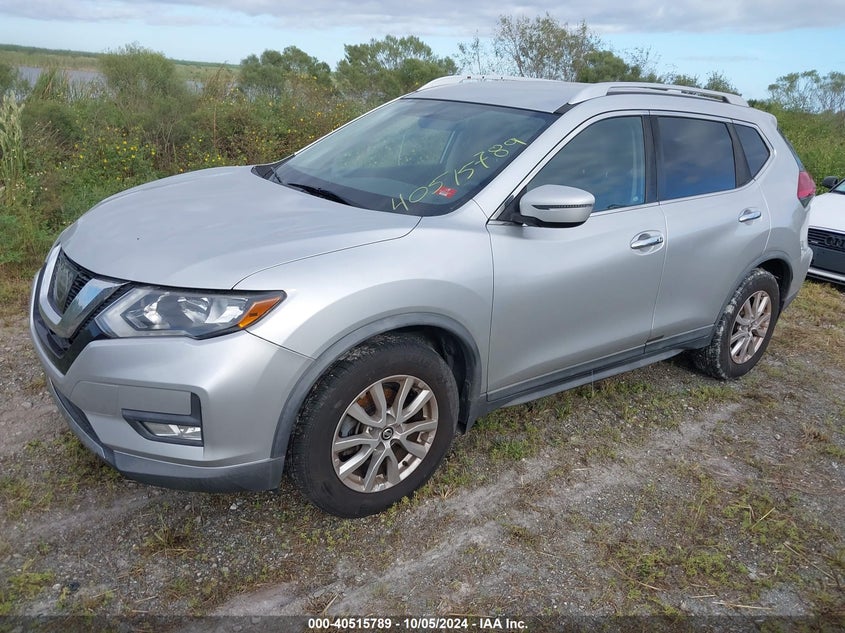 VIN KNMAT2MT7HP597629 2017 NISSAN ROGUE SV
