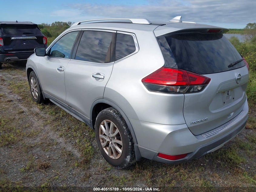 VIN KNMAT2MT7HP597629 2017 NISSAN ROGUE SV