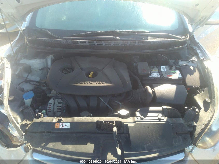 5NPDH4AE1FH639155 2015 Hyundai Elantra Se