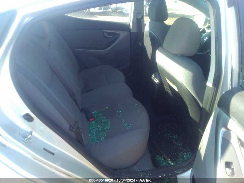 5NPDH4AE1FH639155 2015 Hyundai Elantra Se