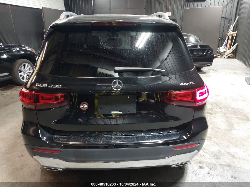 W1N4M4HBXNW189093 2022 Mercedes-Benz Glb 250 4Matic