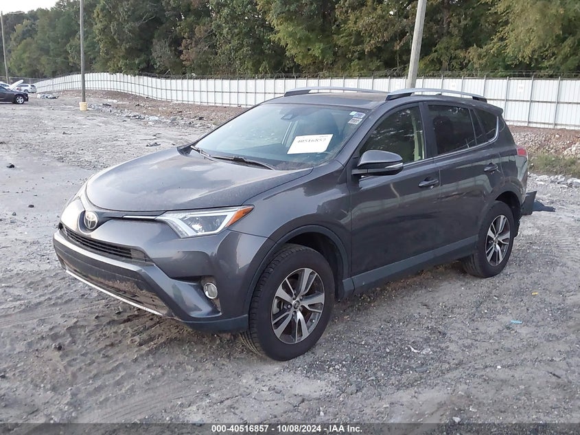 2017 TOYOTA RAV4 XLE - JTMWFREV1HJ101118