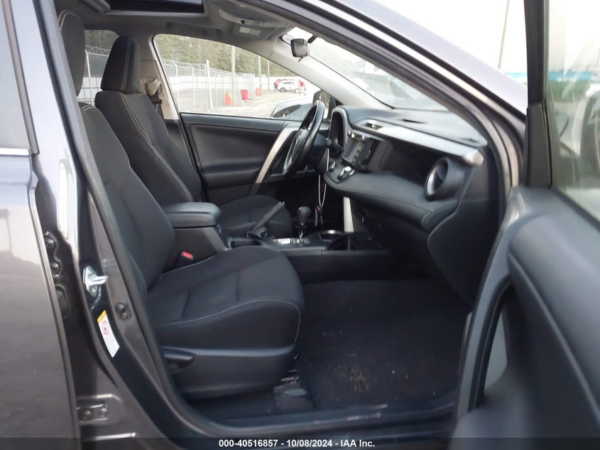 2017 TOYOTA RAV4 XLE - JTMWFREV1HJ101118