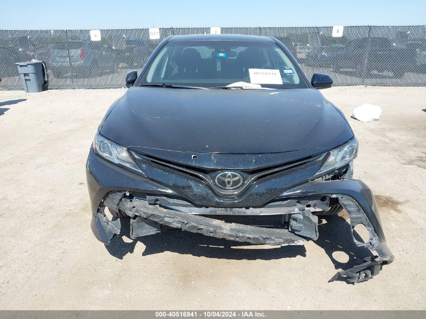 4T1B11HK5JU055843 2018 Toyota Camry Le