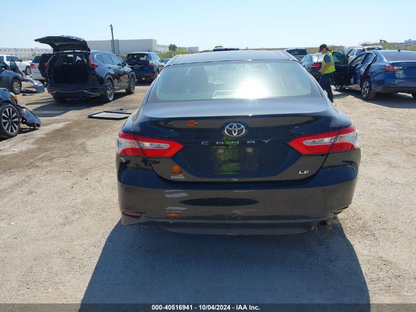 4T1B11HK5JU055843 2018 Toyota Camry Le