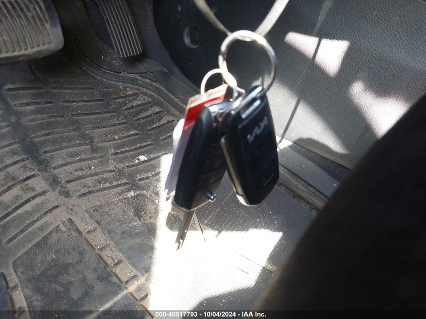 VIN 3KPA24AD5PE567734 2023 KIA RIO S