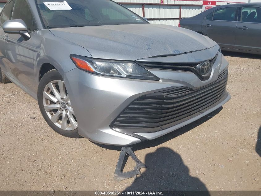 4T1B11HK1KU264403 2019 Toyota Camry Le